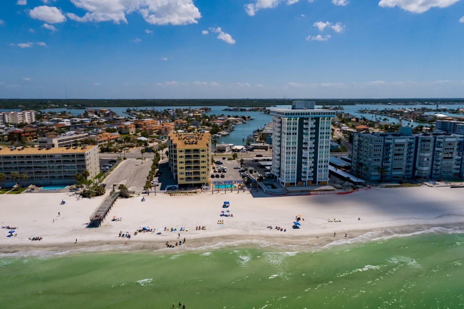 CLUB REDINGTON CONDO THE - Residential
