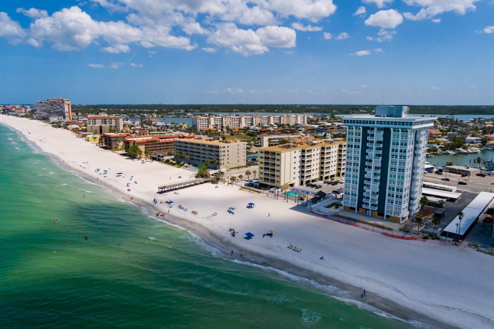 CLUB REDINGTON CONDO THE - Residential