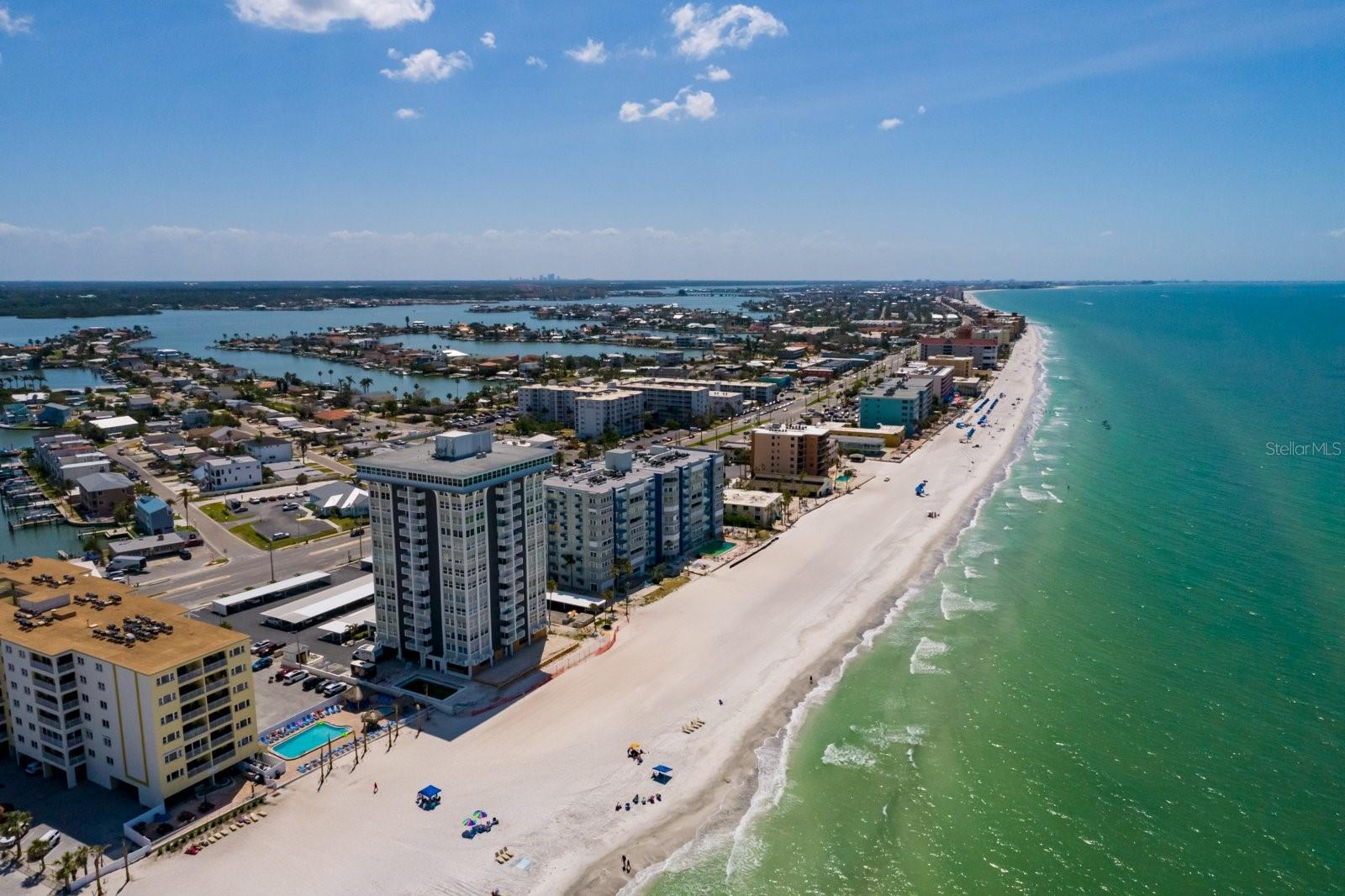 CLUB REDINGTON CONDO THE - Residential