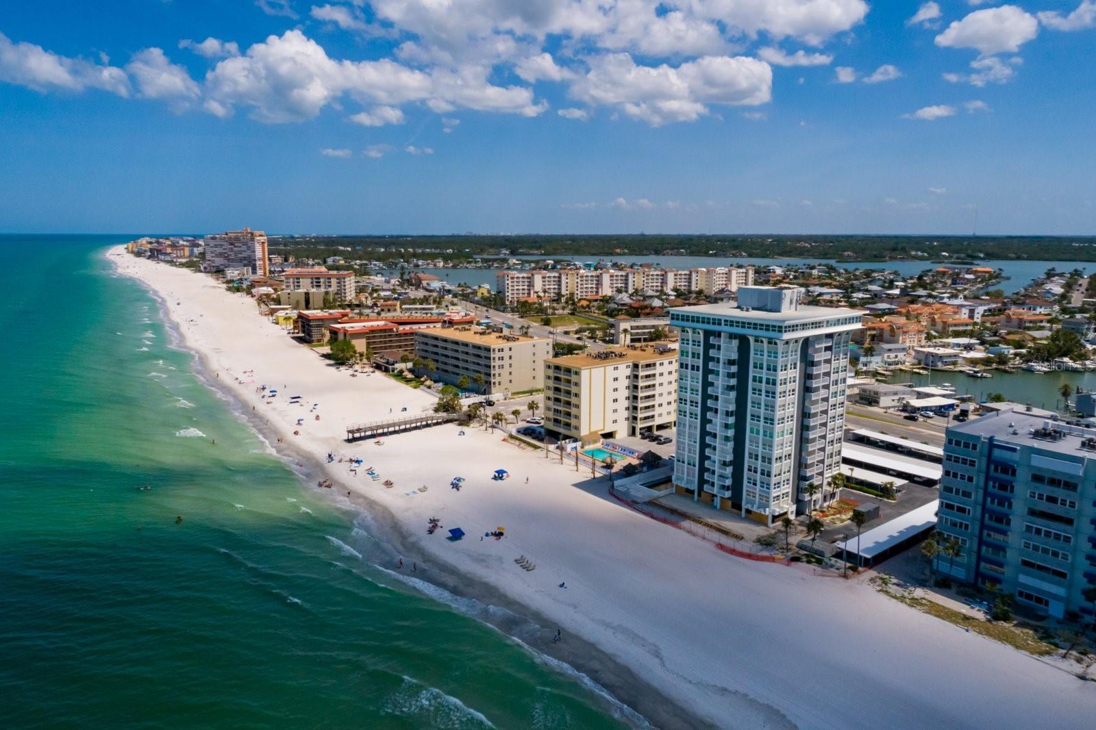 CLUB REDINGTON CONDO THE - Residential