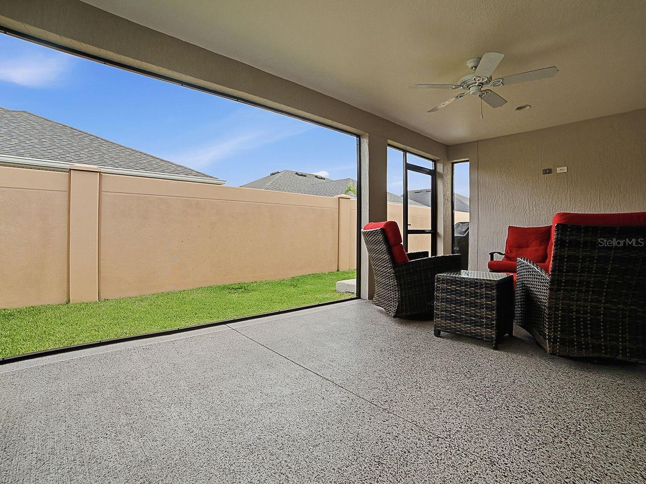 VILLAGES/SOUTHERN OAKS UN 115 - Residential