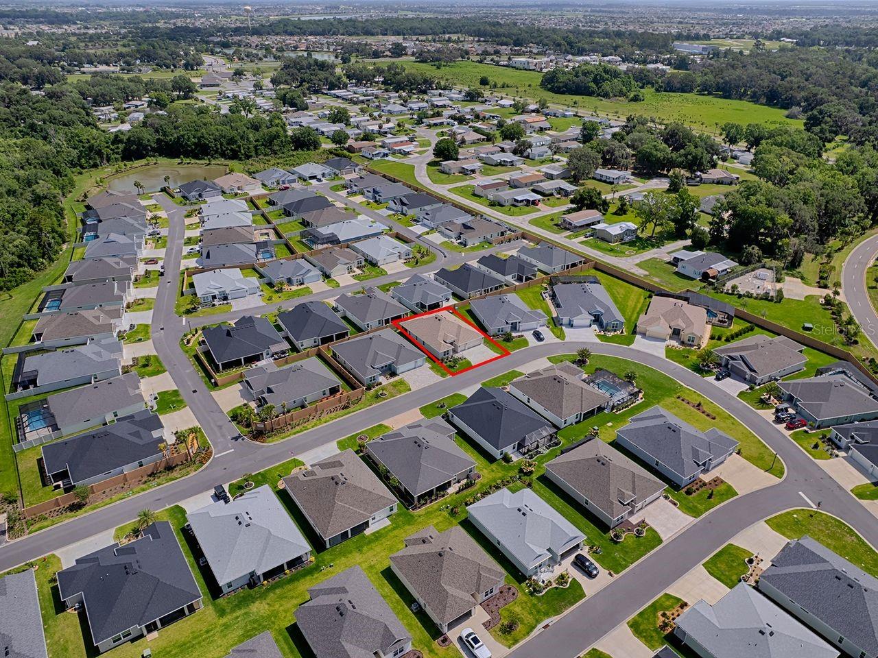VILLAGES/SOUTHERN OAKS UN 115 - Residential