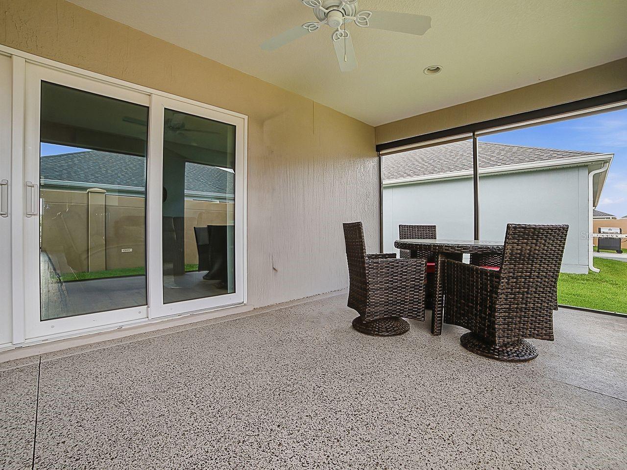 VILLAGES/SOUTHERN OAKS UN 115 - Residential