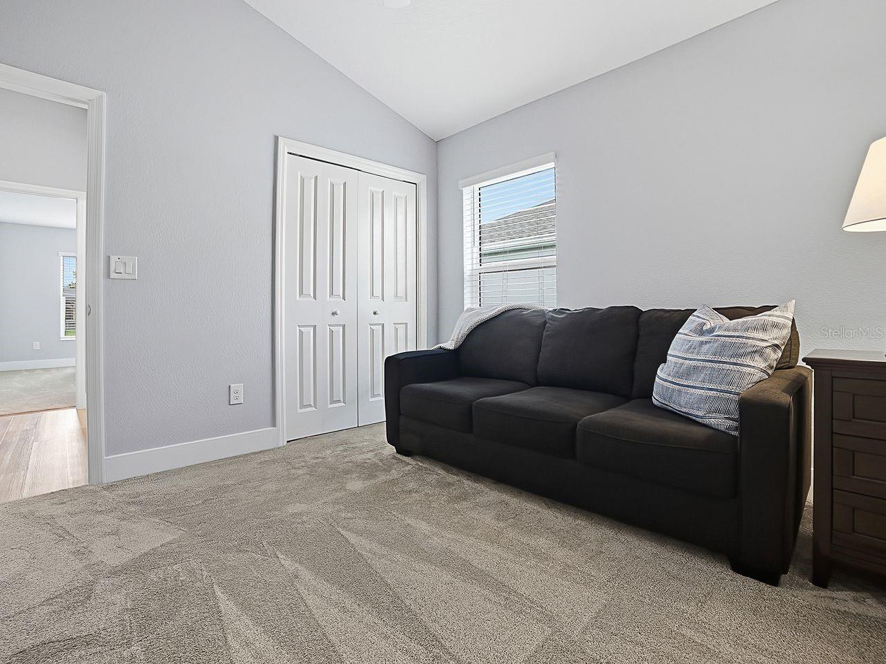 VILLAGES/SOUTHERN OAKS UN 115 - Residential