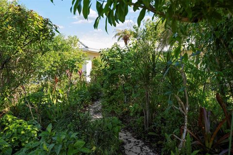 A home in VENICE