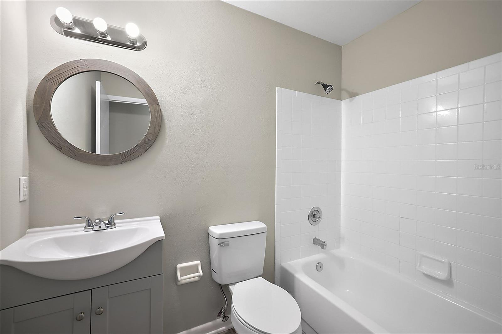 EUSTIS CRICKET LAKE VILLAGE ADD 03 - Residential