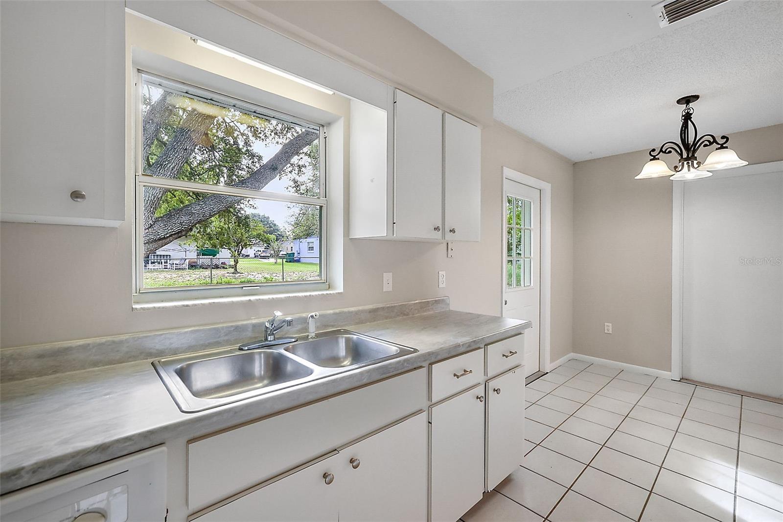 EUSTIS CRICKET LAKE VILLAGE ADD 03 - Residential