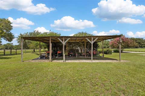 Tiny photo for 9897 NW 160 Avenue, Morriston, FL 32668 (MLS # OM727467)