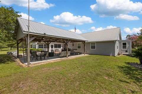 Tiny photo for 9897 NW 160 Avenue, Morriston, FL 32668 (MLS # OM727467)