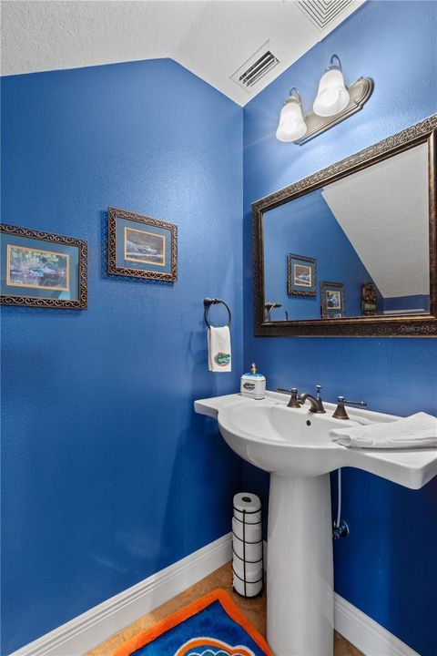 Tiny photo for 9897 NW 160 Avenue, Morriston, FL 32668 (MLS # OM727467)