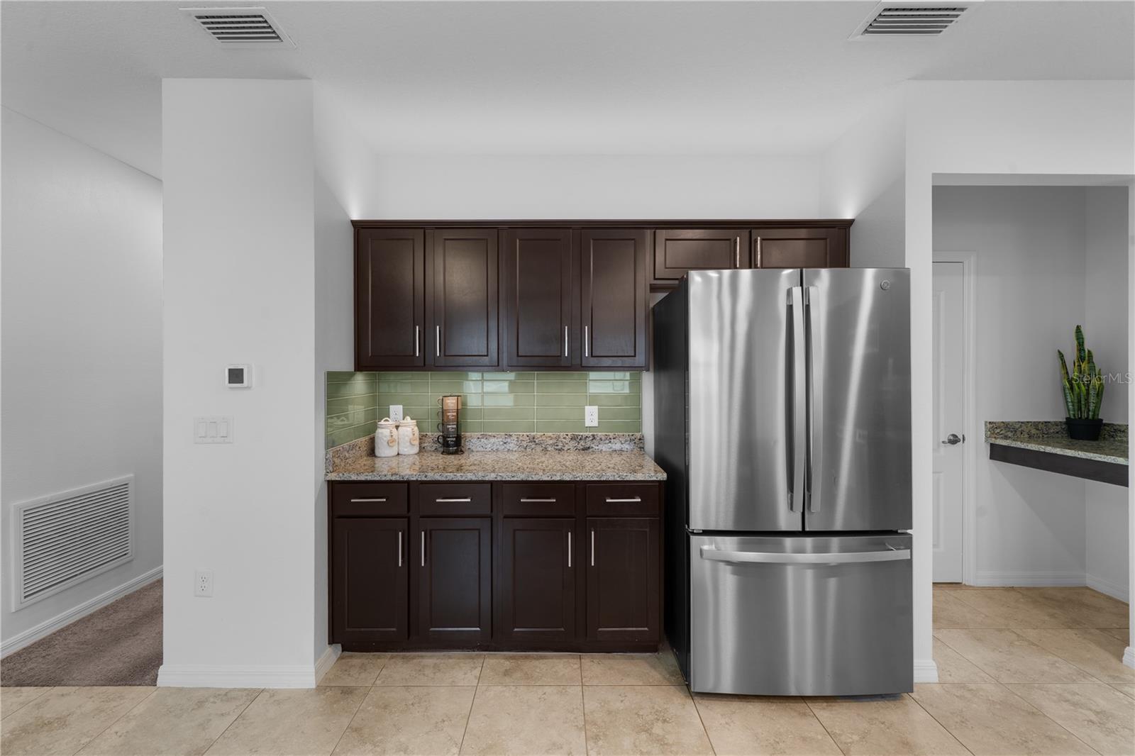 NEWBERRY CORNERS PH LLL PB 35 PG 91 - Residential