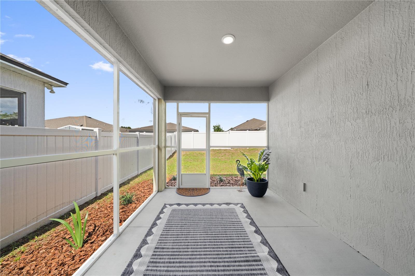 NEWBERRY CORNERS PH LLL PB 35 PG 91 - Residential