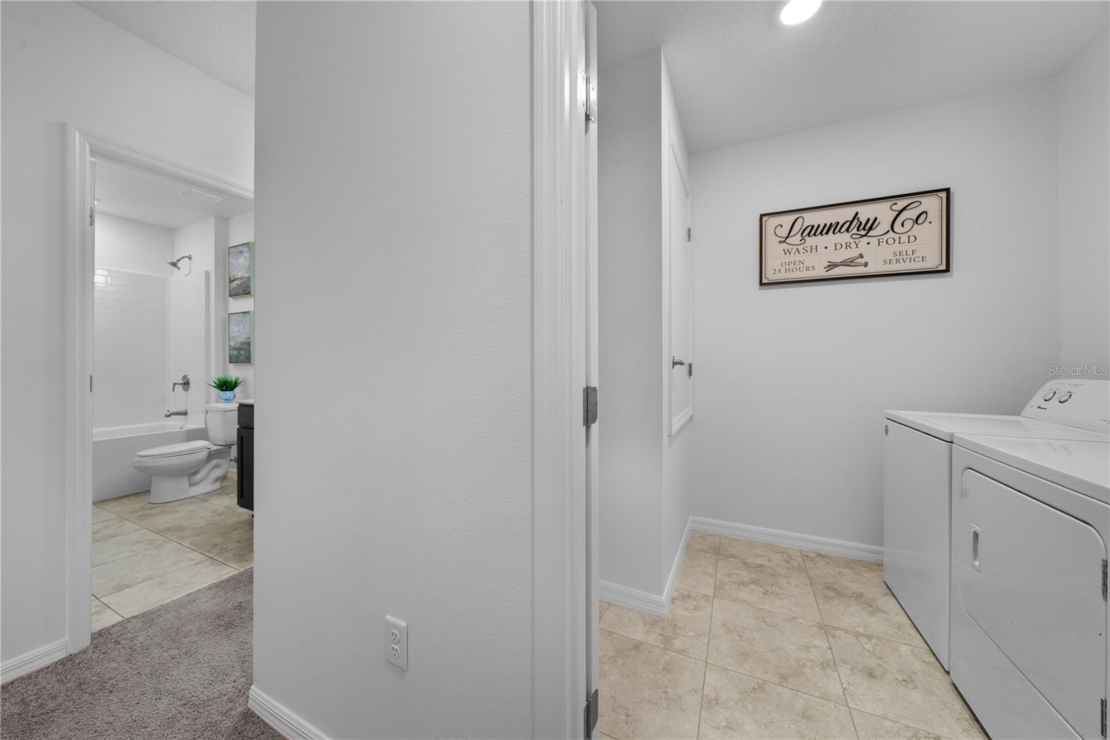 NEWBERRY CORNERS PH LLL PB 35 PG 91 - Residential