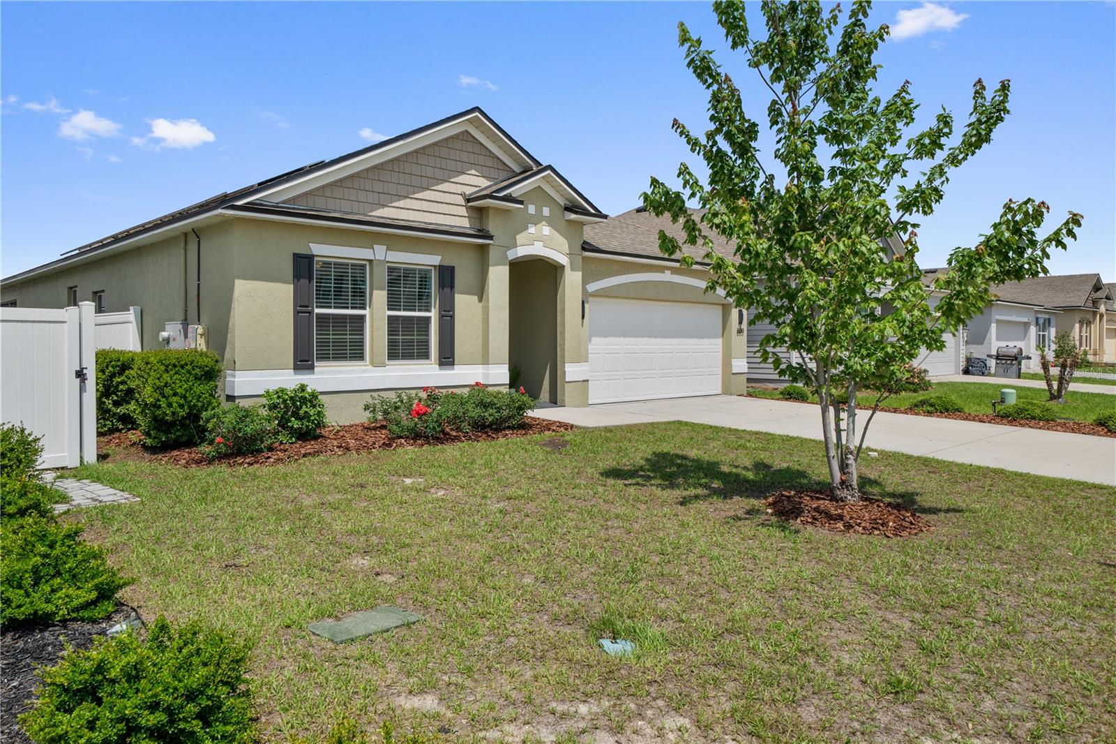 NEWBERRY CORNERS PH LLL PB 35 PG 91 - Residential