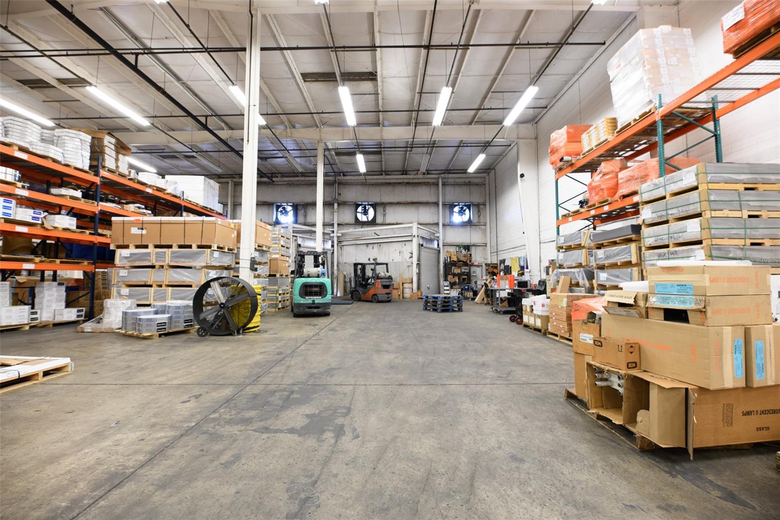 SEMORAN BUS CENTER CONDO - Commercial Sale