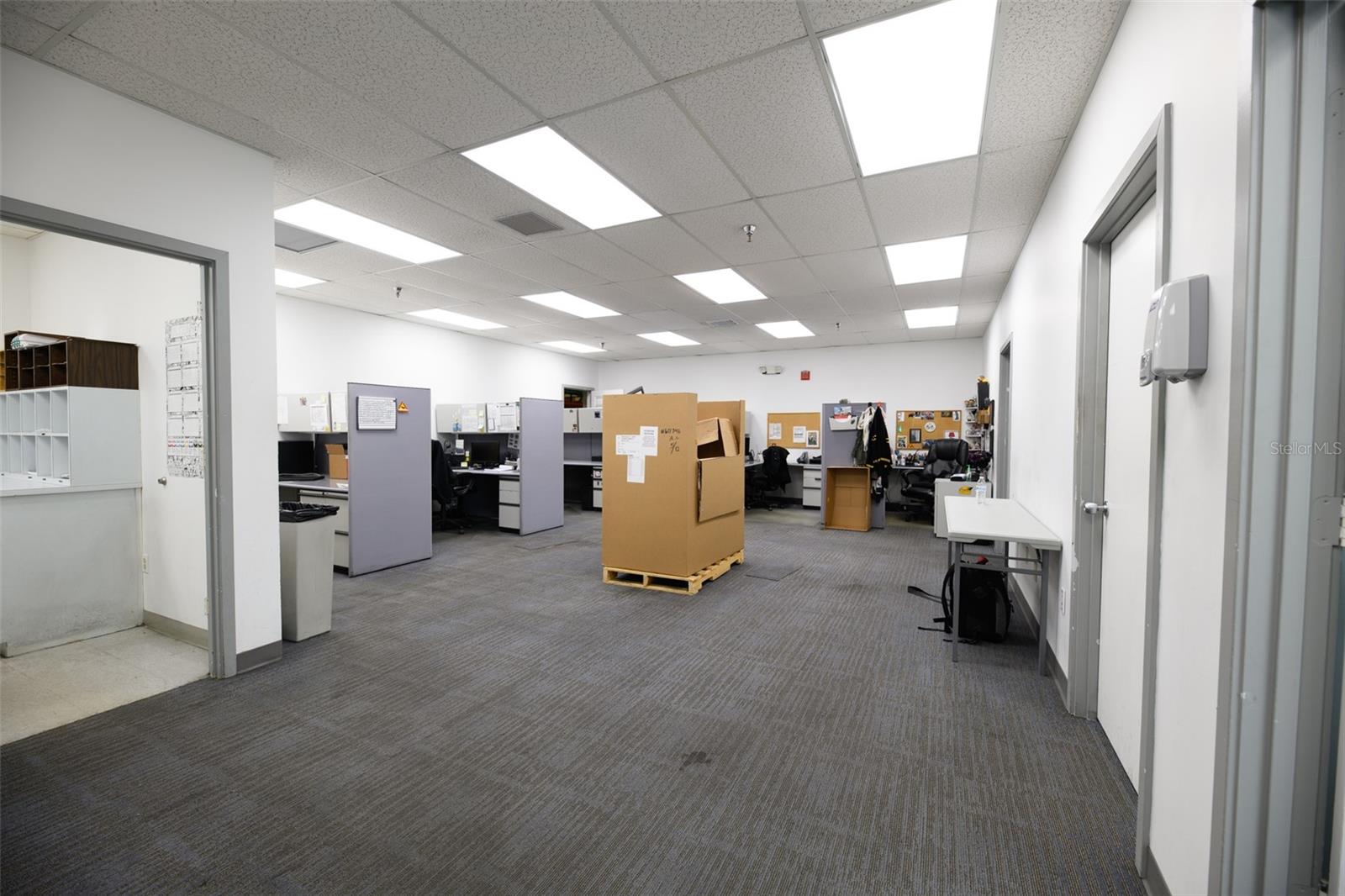 SEMORAN BUS CENTER CONDO - Commercial Sale