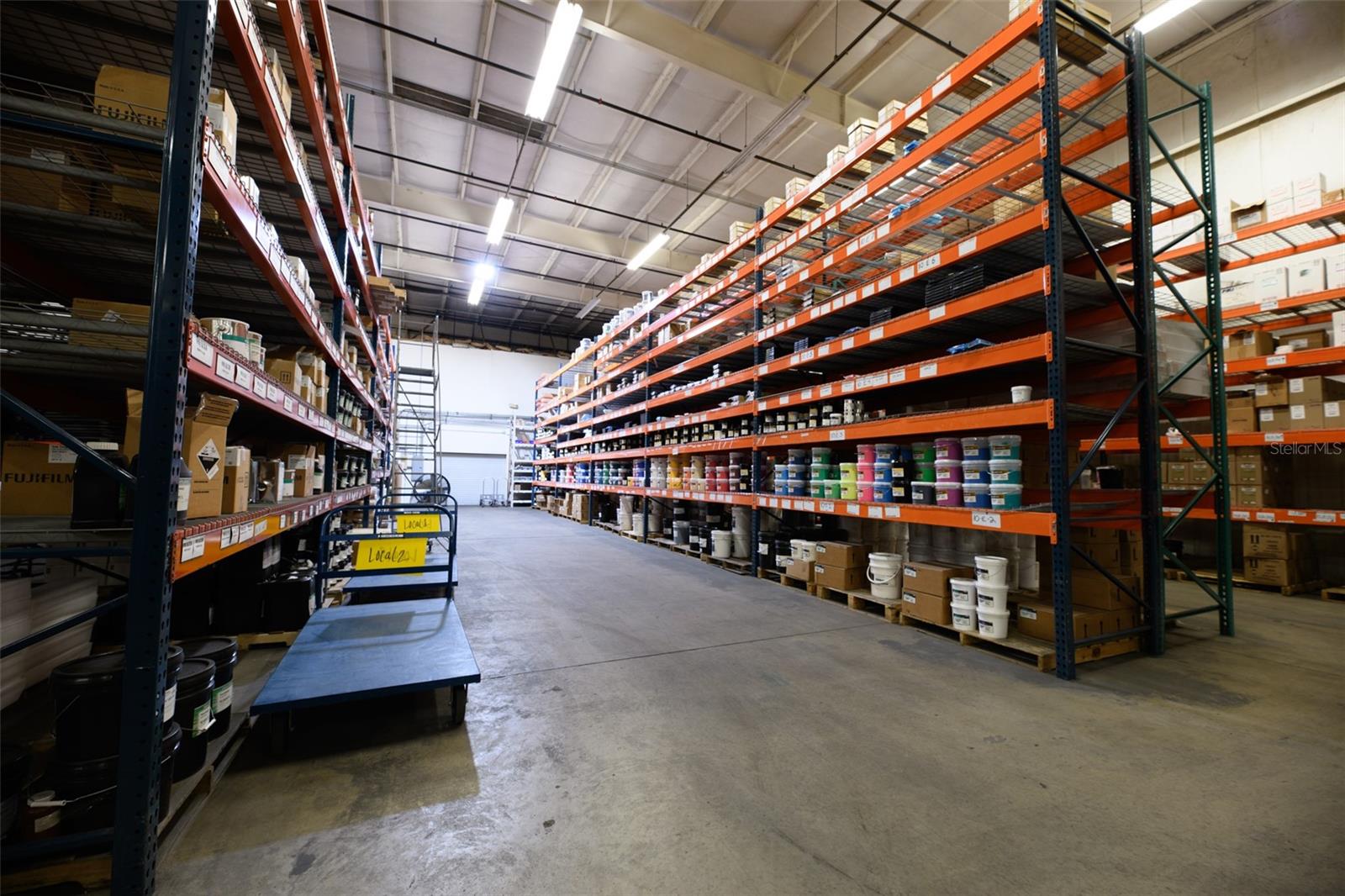 SEMORAN BUS CENTER CONDO - Commercial Sale