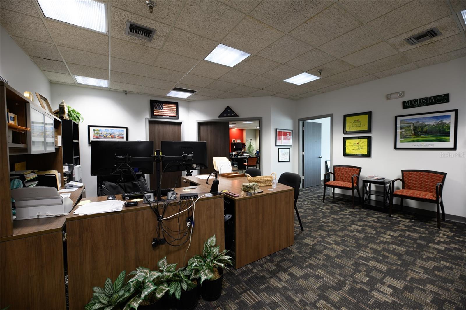 SEMORAN BUS CENTER CONDO - Commercial Sale