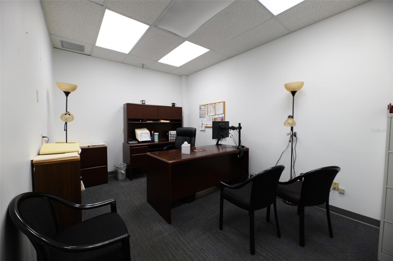 SEMORAN BUS CENTER CONDO - Commercial Sale