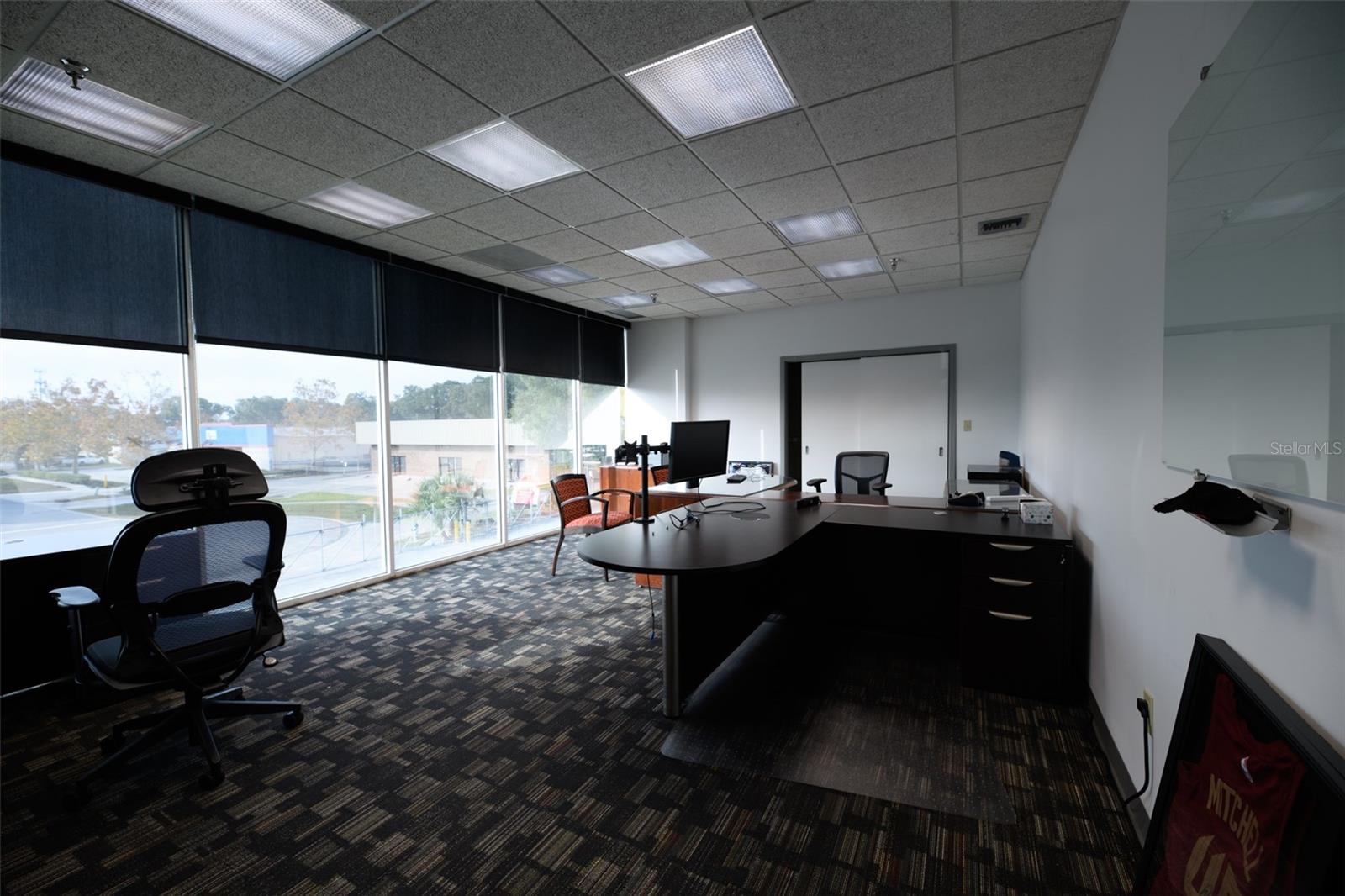 SEMORAN BUS CENTER CONDO - Commercial Sale