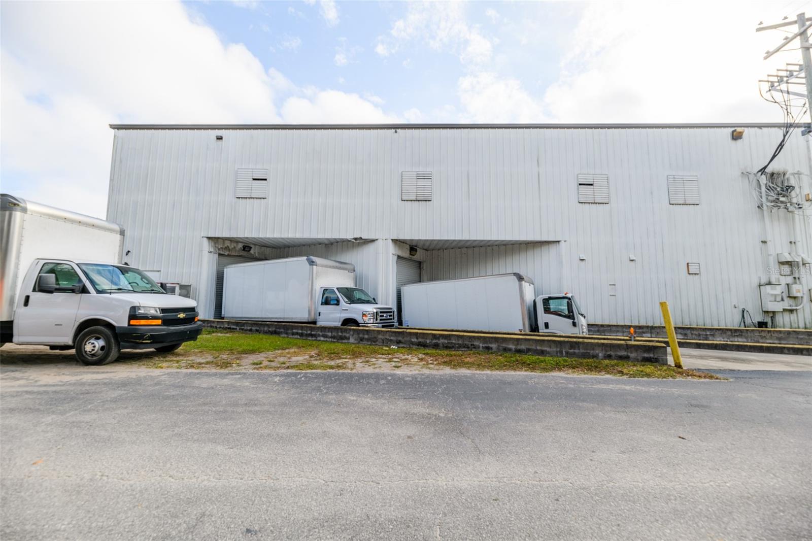 SEMORAN BUS CENTER CONDO - Commercial Sale