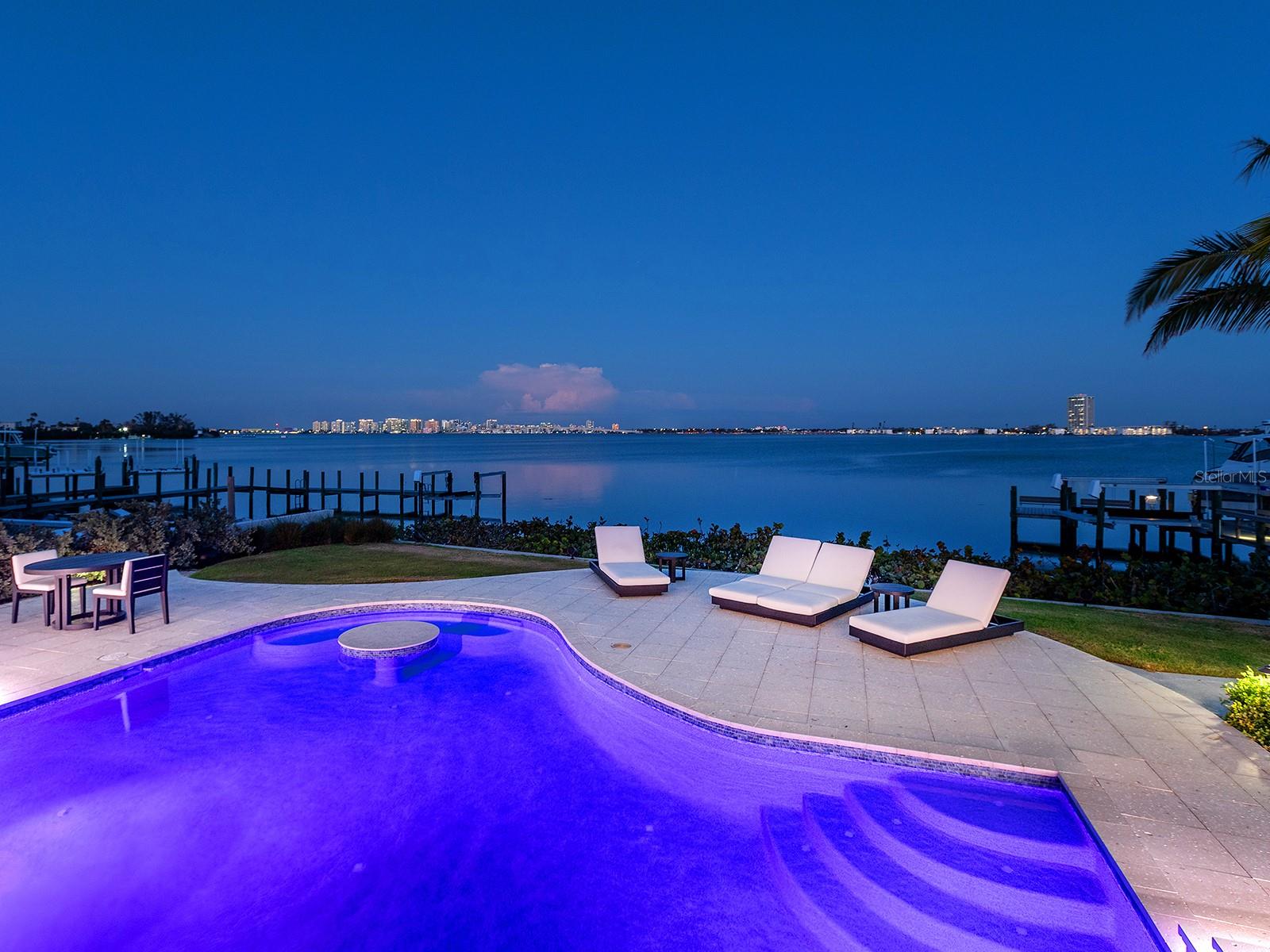 LIDO SHORES - Residential