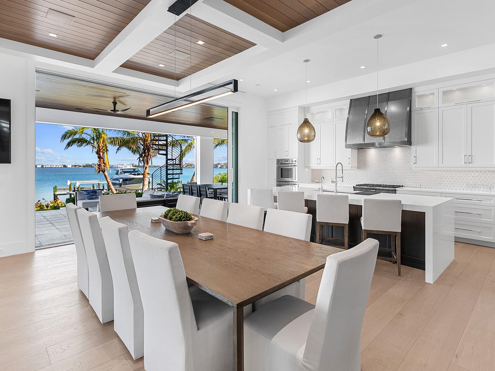 LIDO SHORES - Residential