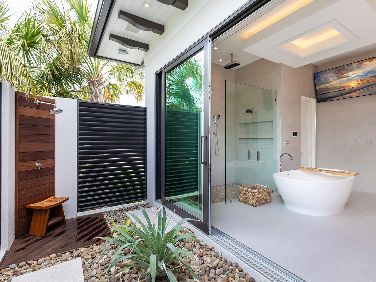 LIDO SHORES - Residential