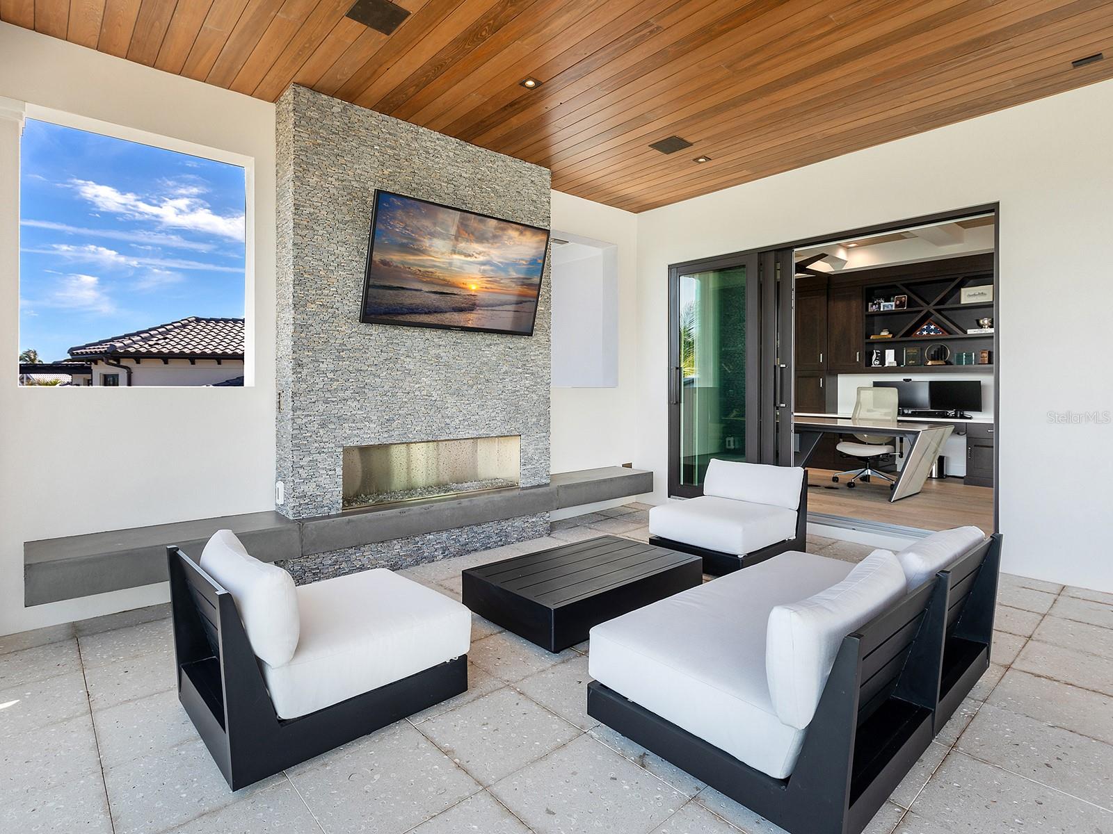 LIDO SHORES - Residential