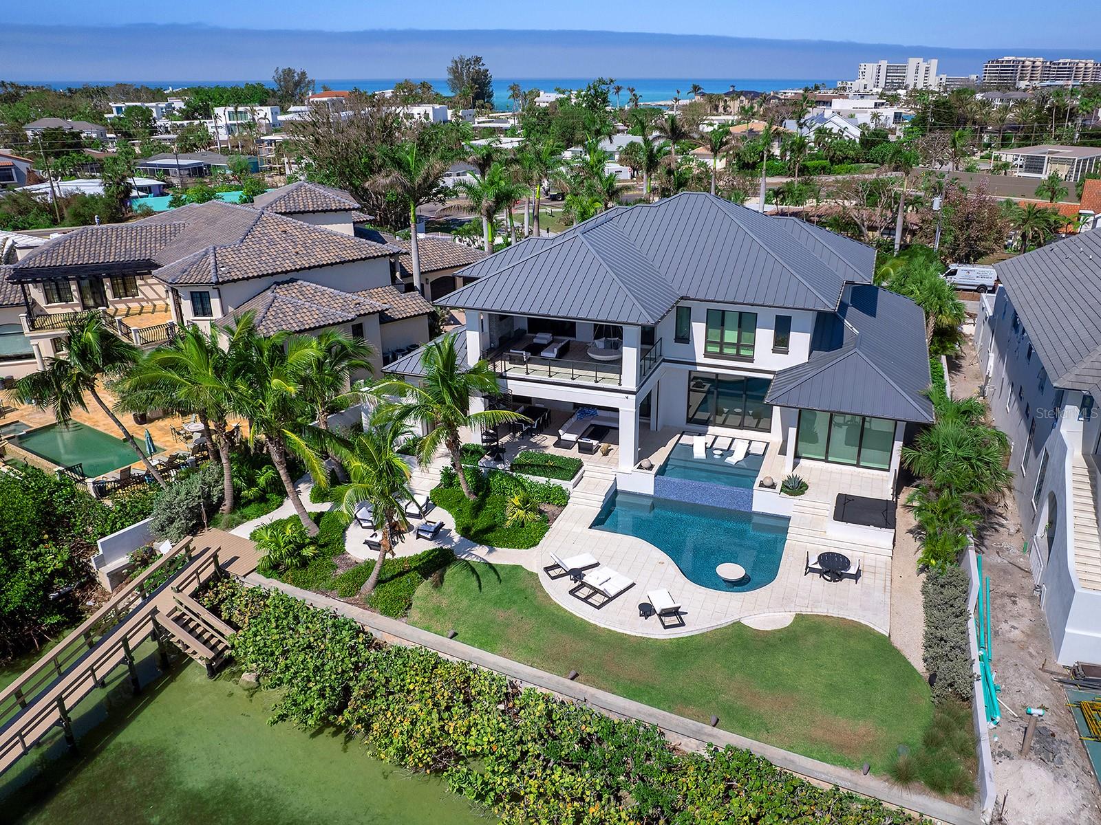 LIDO SHORES - Residential