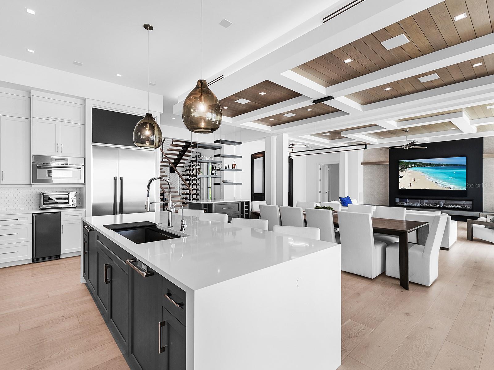 LIDO SHORES - Residential