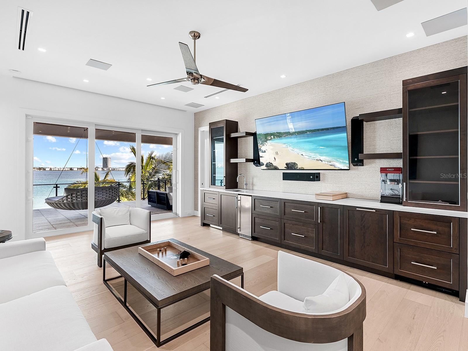 LIDO SHORES - Residential