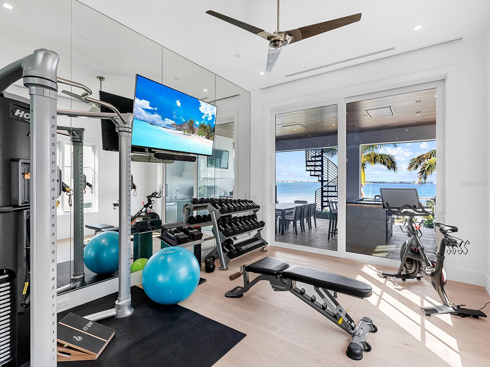 LIDO SHORES - Residential