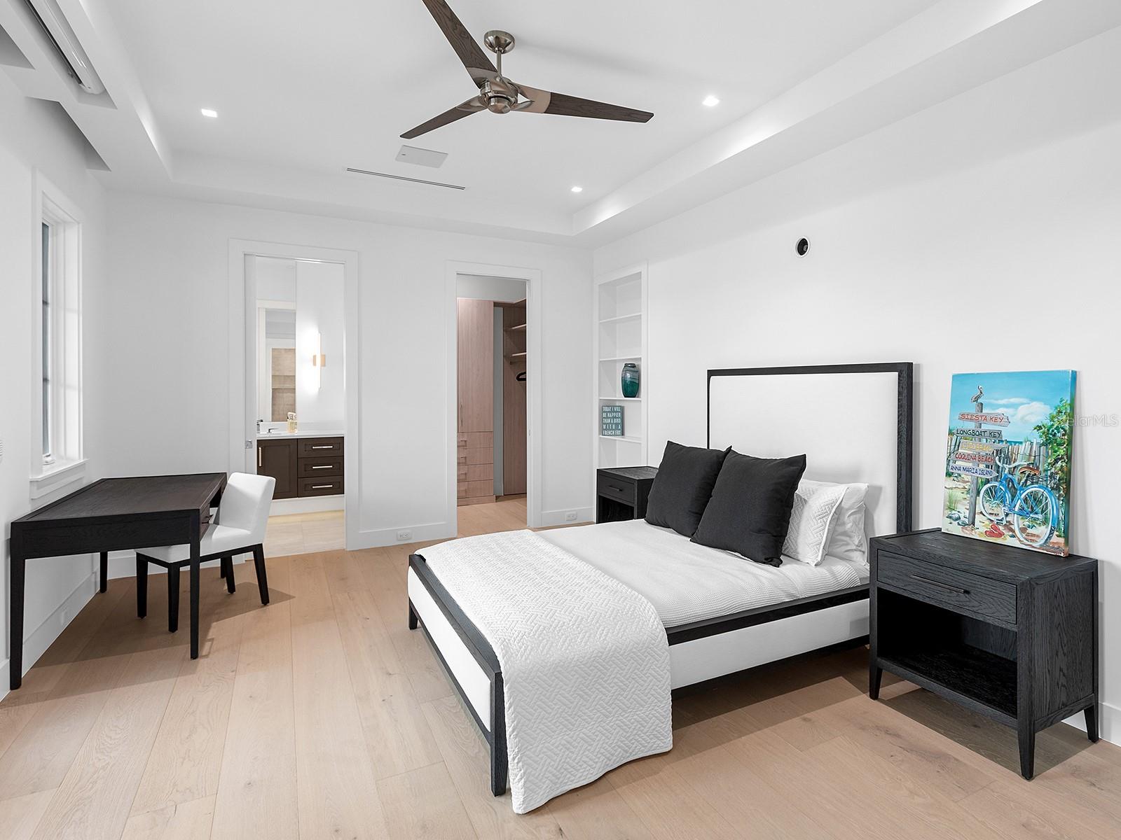 LIDO SHORES - Residential