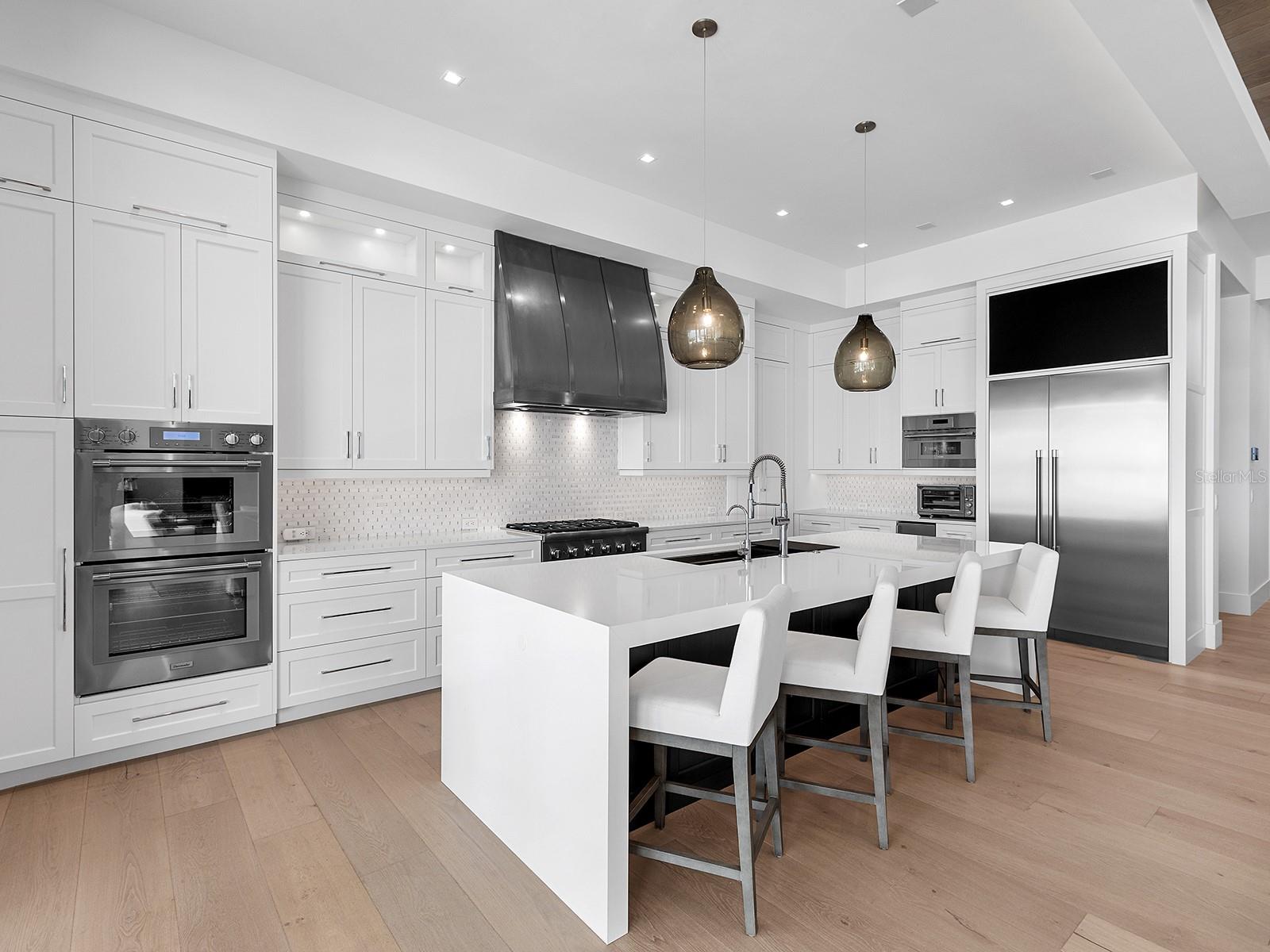 LIDO SHORES - Residential