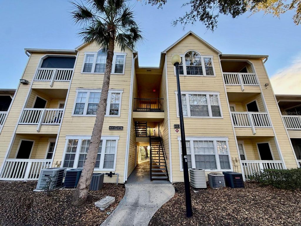 Photo of 1023 S Hiawassee Road #4035, Orlando, FL 32835 (MLS # O6379949)