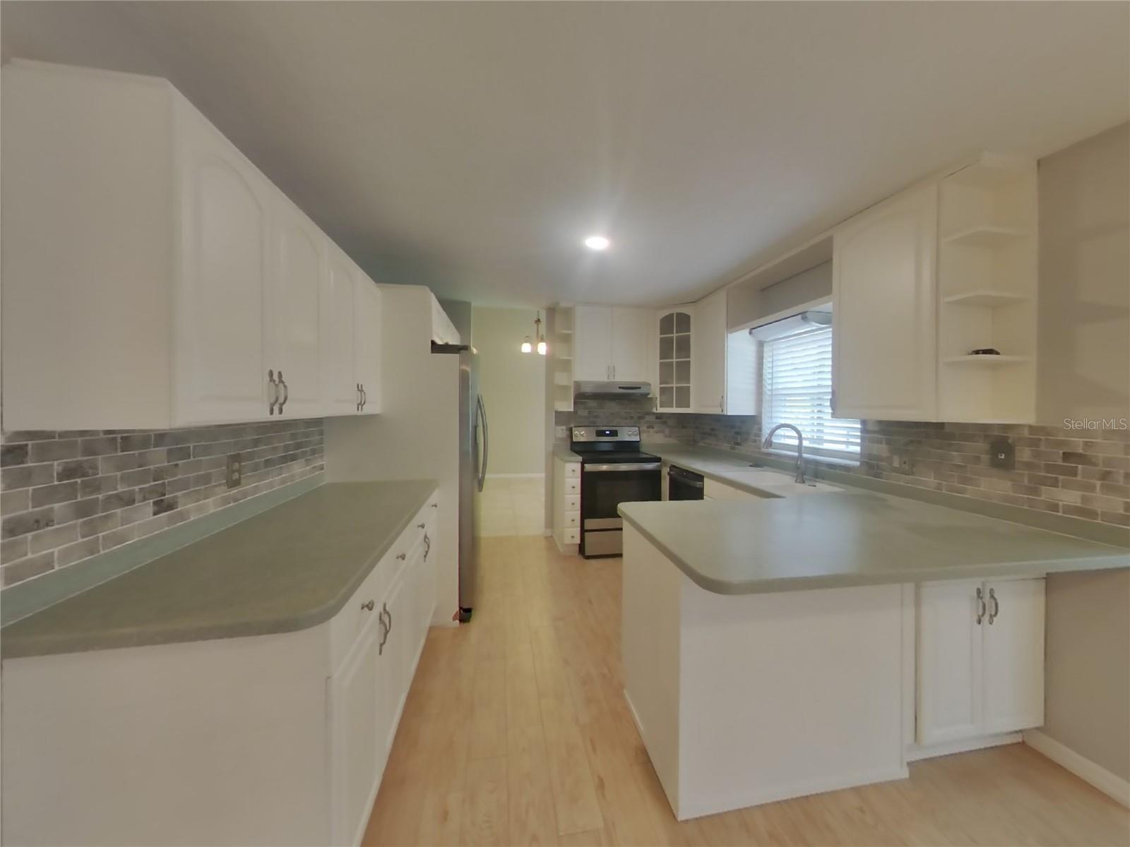 WILLOW POND - Residential Lease