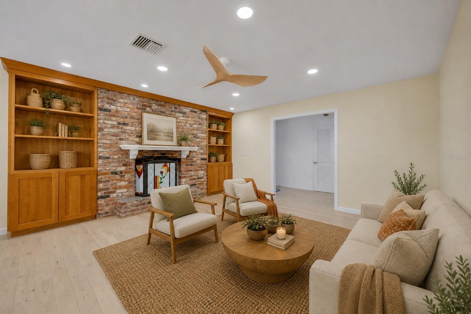 HIGHLAND PARK ESTS - Residential