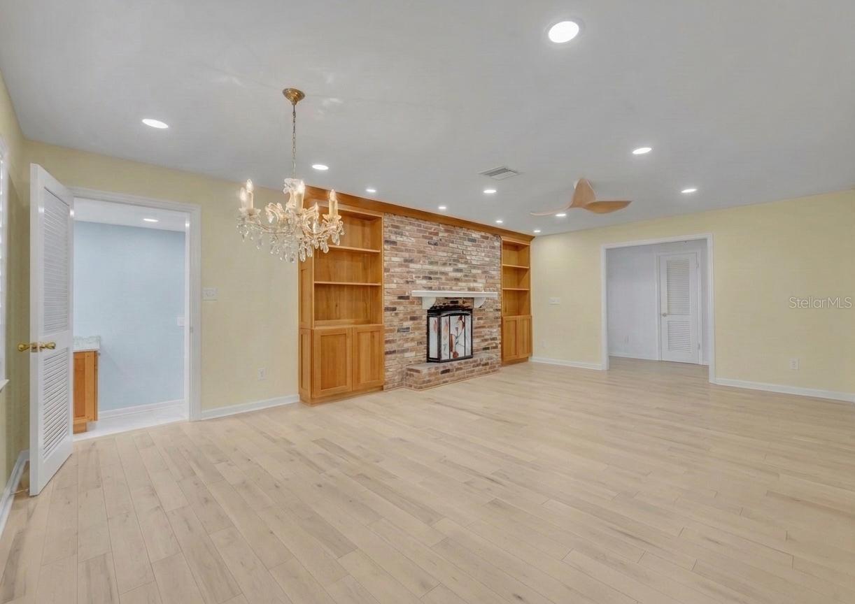 HIGHLAND PARK ESTS - Residential