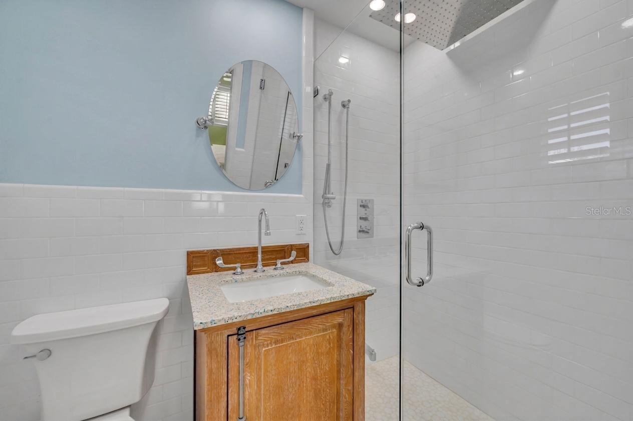 HIGHLAND PARK ESTS - Residential
