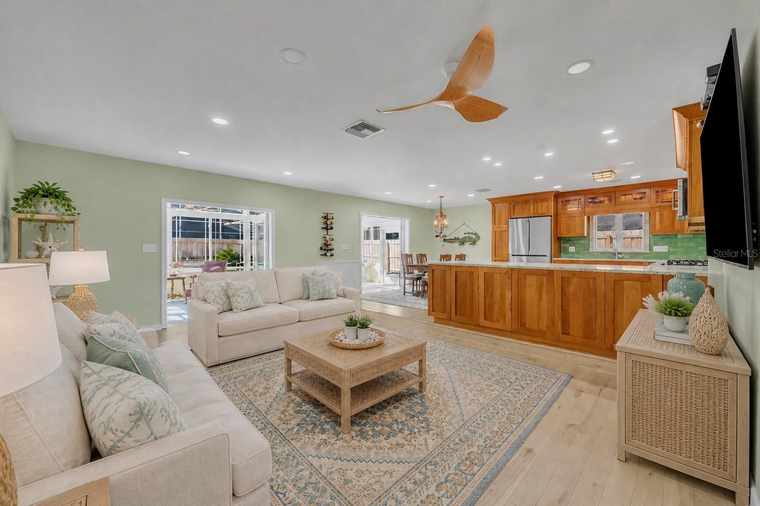 HIGHLAND PARK ESTS - Residential
