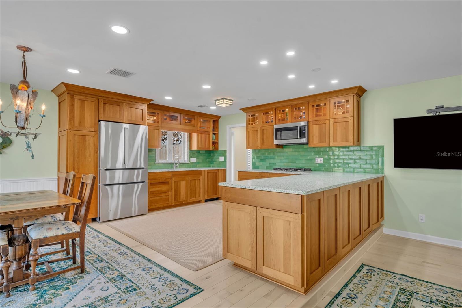 HIGHLAND PARK ESTS - Residential