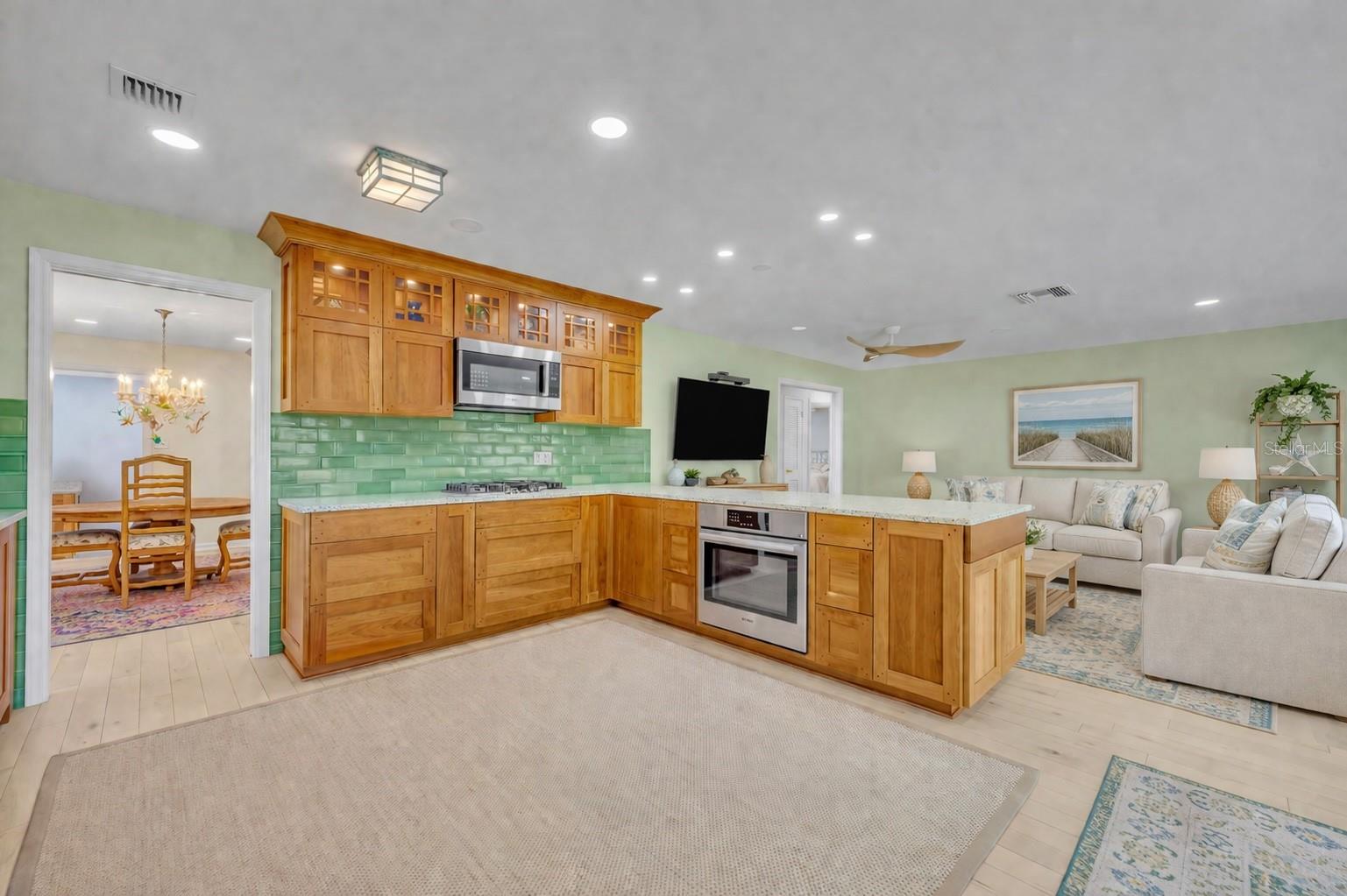 HIGHLAND PARK ESTS - Residential