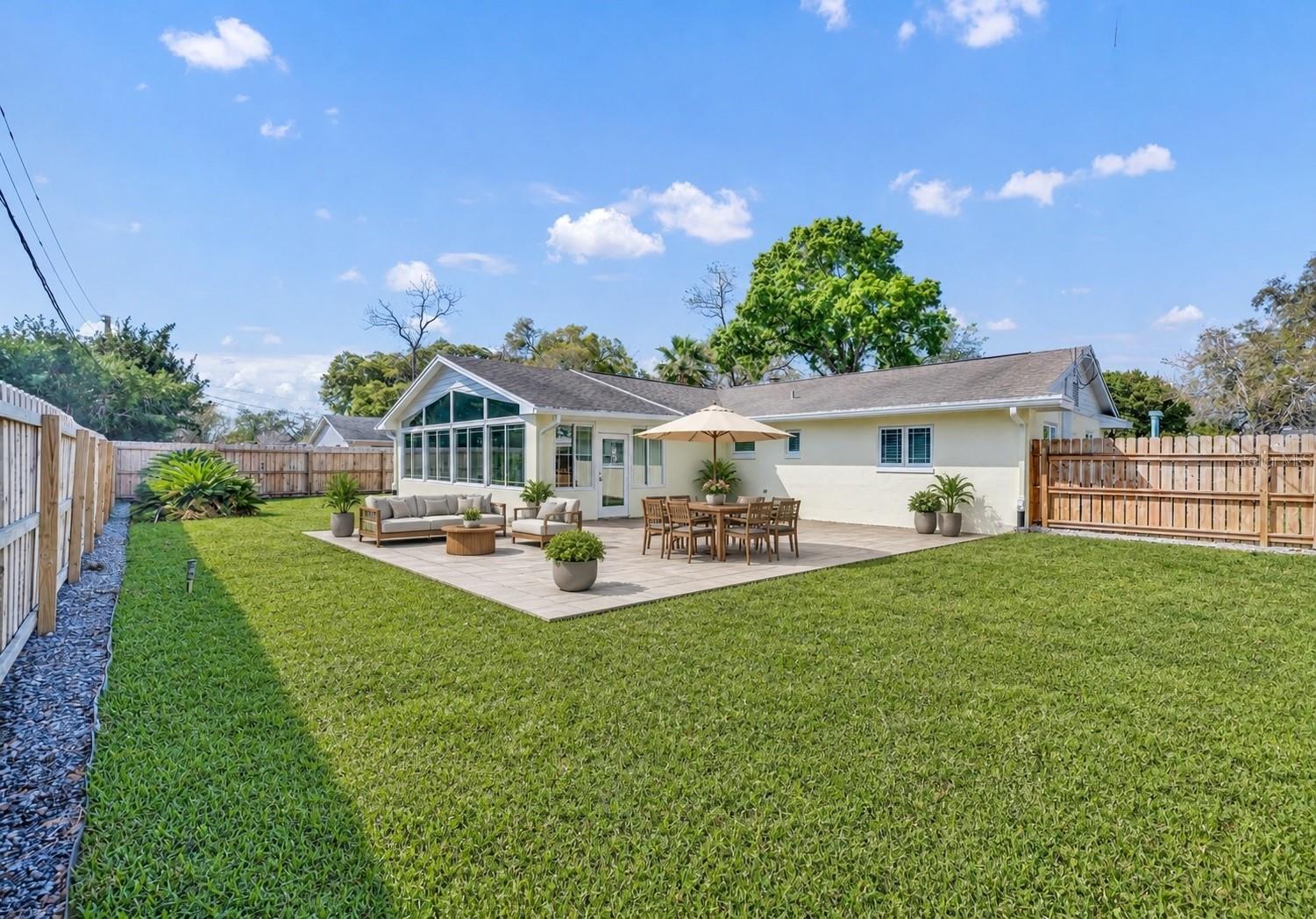 HIGHLAND PARK ESTS - Residential