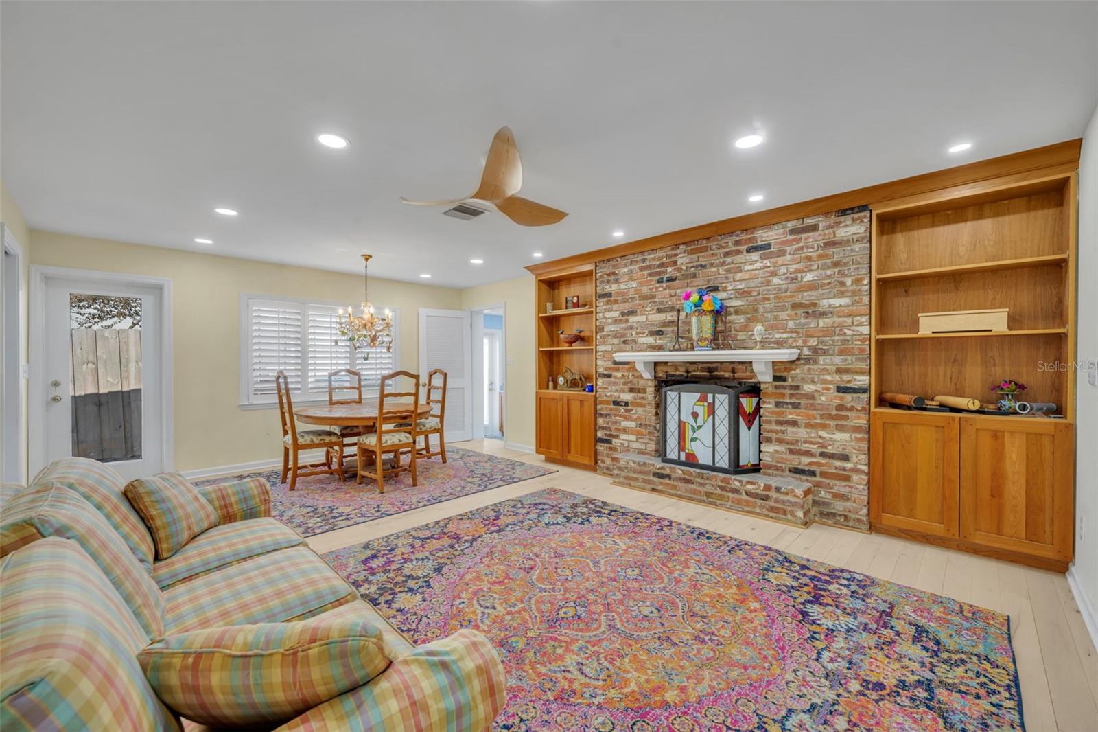 HIGHLAND PARK ESTS - Residential