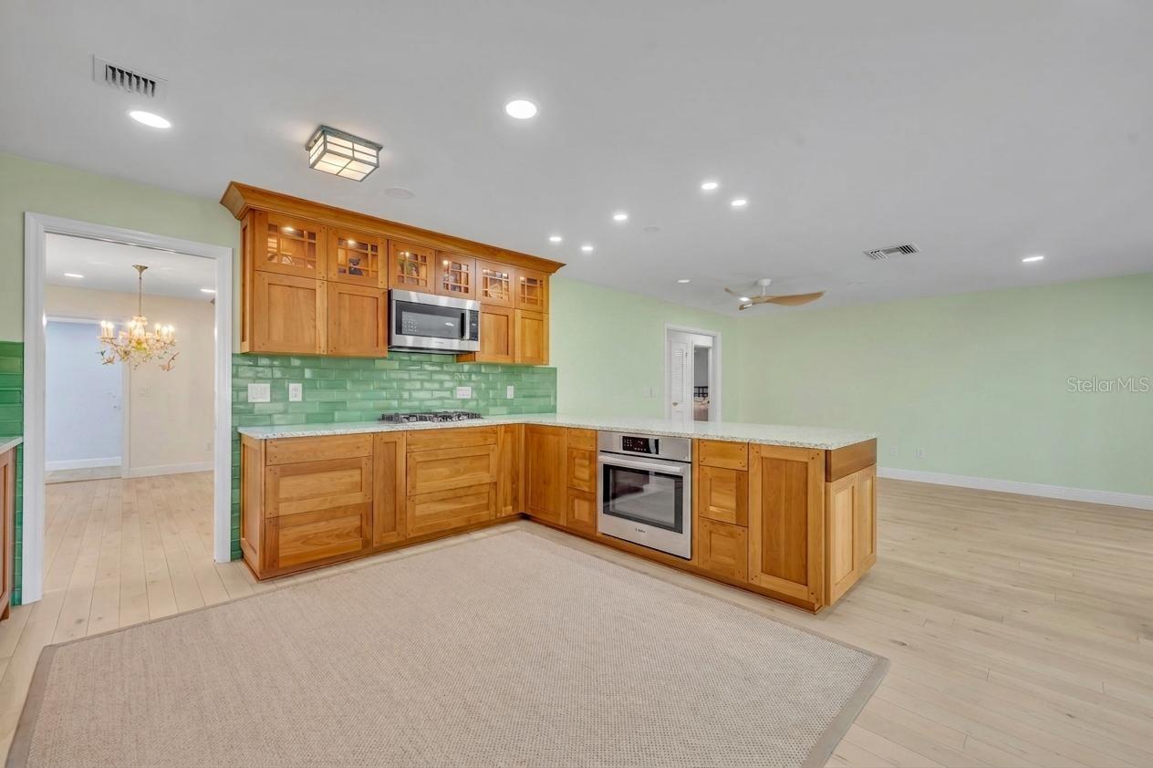 HIGHLAND PARK ESTS - Residential