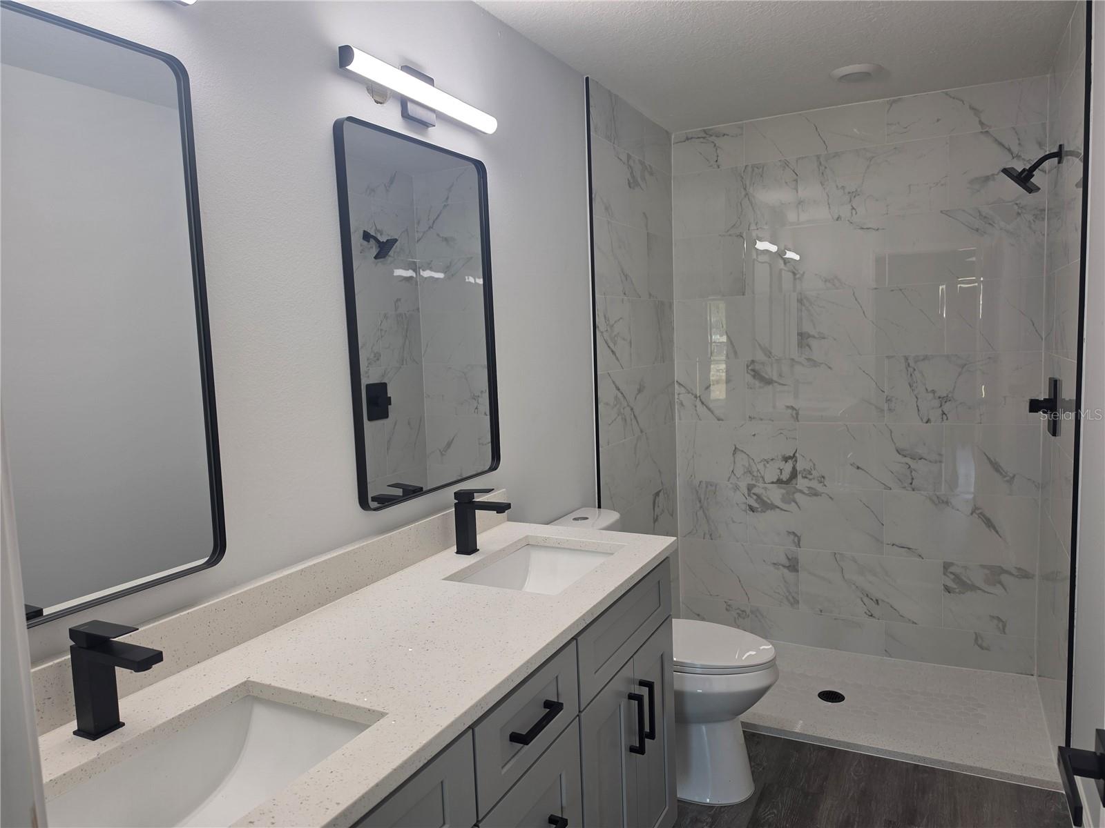 MARION OAKS #9 - Residential