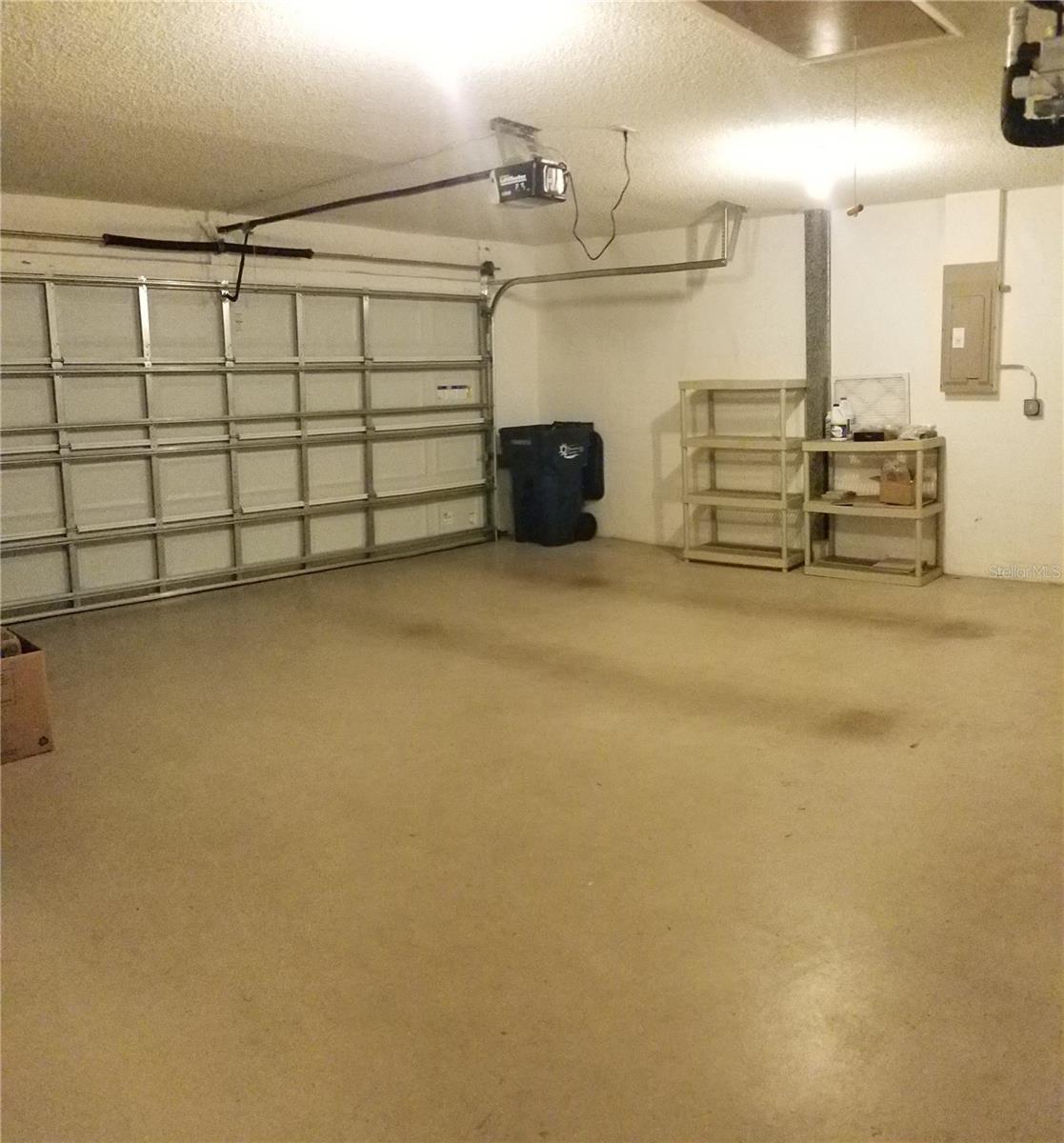 GARDEN LAKES VILLAGE SEC 4 - Residential Lease