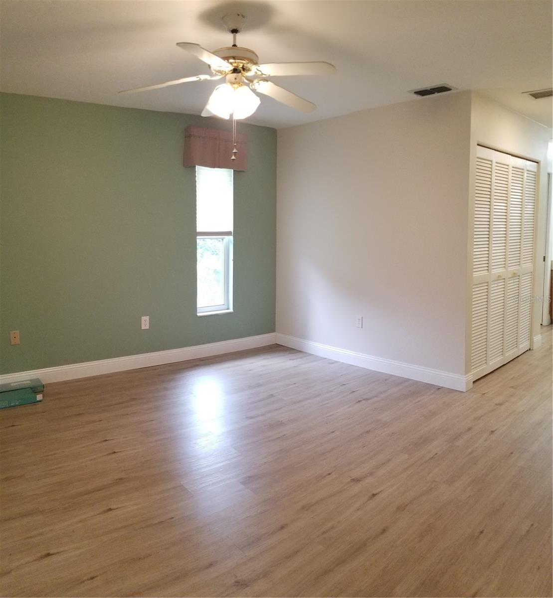 GARDEN LAKES VILLAGE SEC 4 - Residential Lease