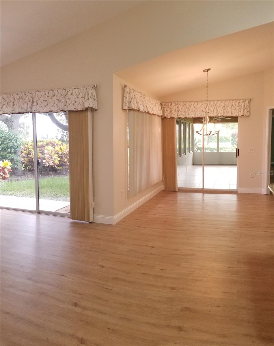 GARDEN LAKES VILLAGE SEC 4 - Residential Lease